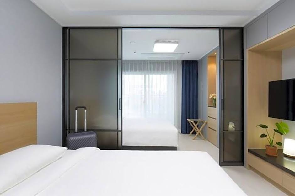 yeosu hotel first city