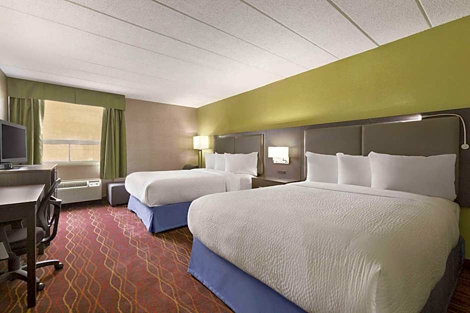 Days Inn by Wyndham Ottawa