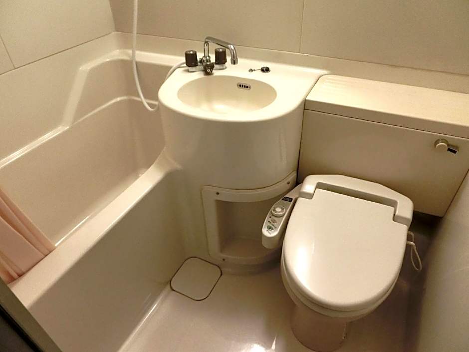 Hotel Livemax BUDGET Chitose