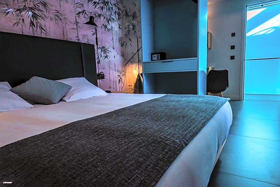 Welldone Quality - Crystal pool