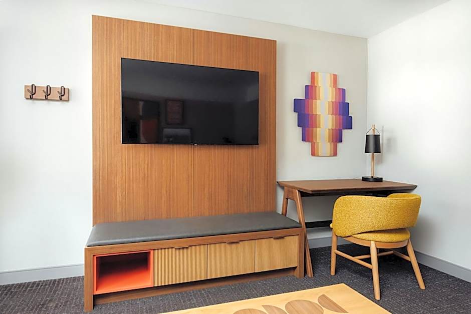 The Lamar – Arlington, TX