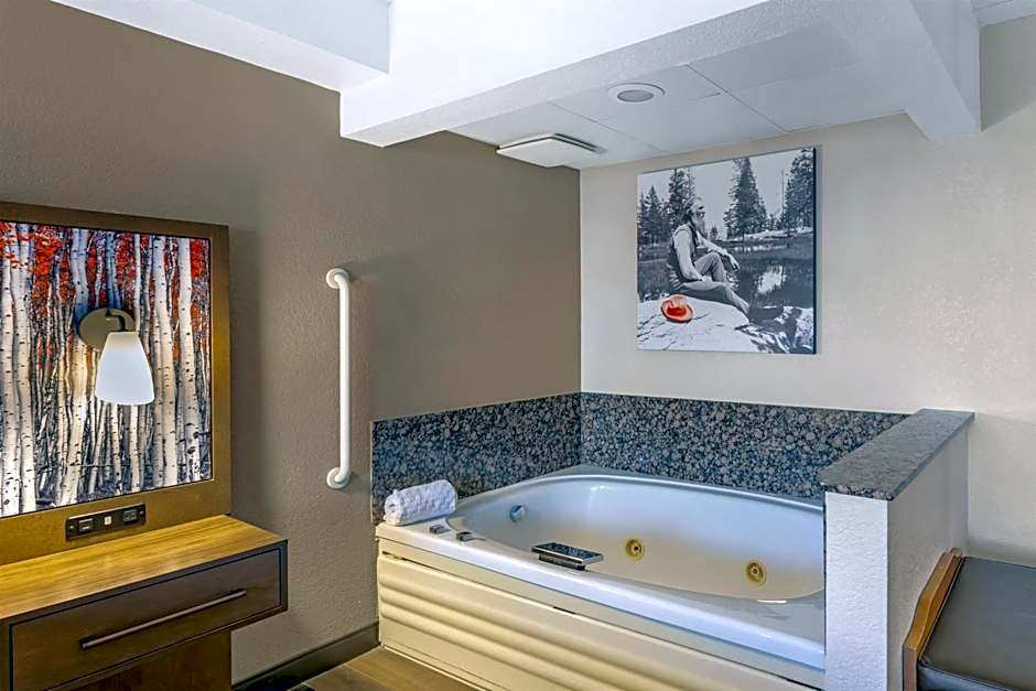 Best Western Plus Mccall Lodge And Suites