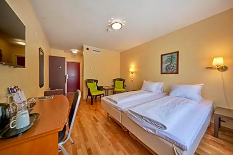 Economy Twin Room