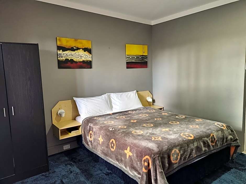 All Seasons Country Lodge