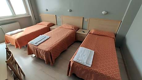 Triple Room with Private Bathroom