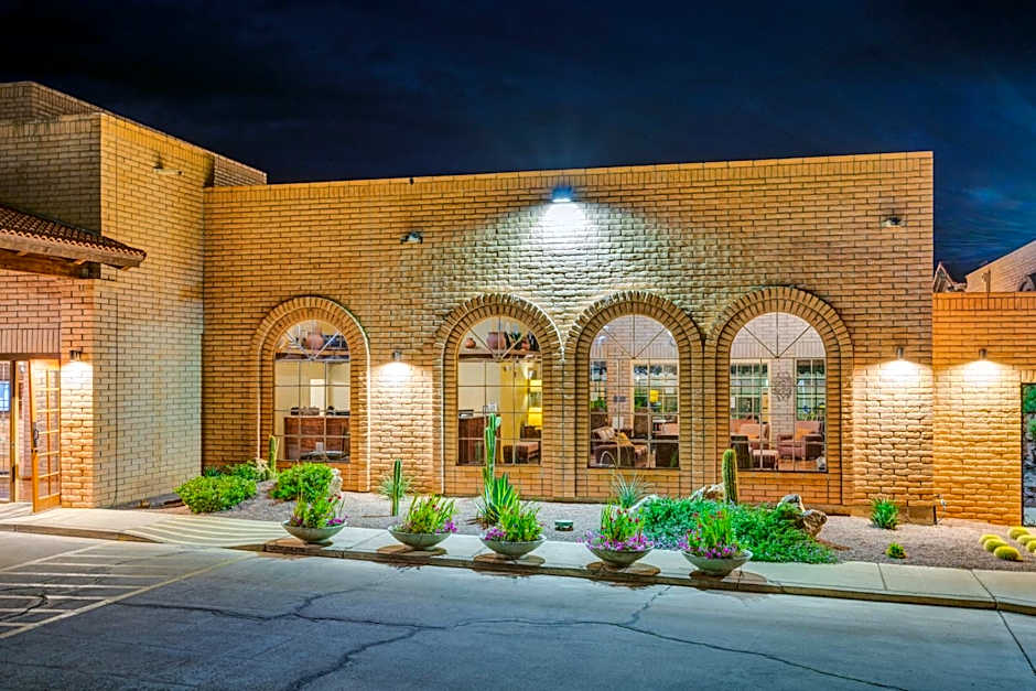 Clarion Inn