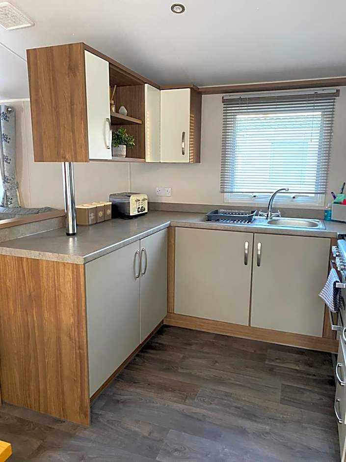 Kellys Holiday Homes 24 Willerby 2 bedrooms caravan