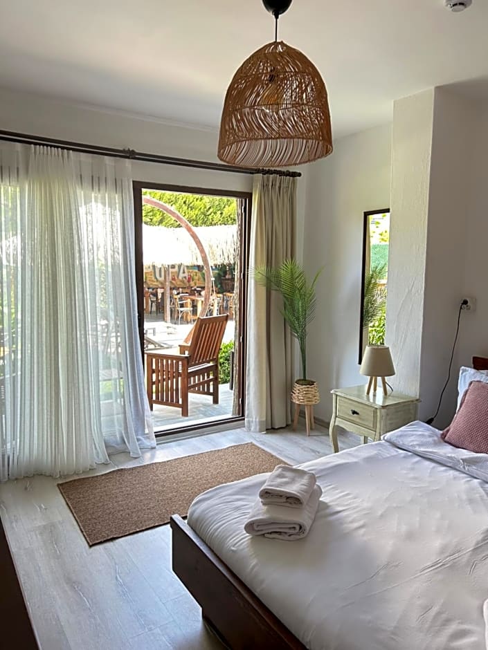 Pupa Alaçatı Butik Otel