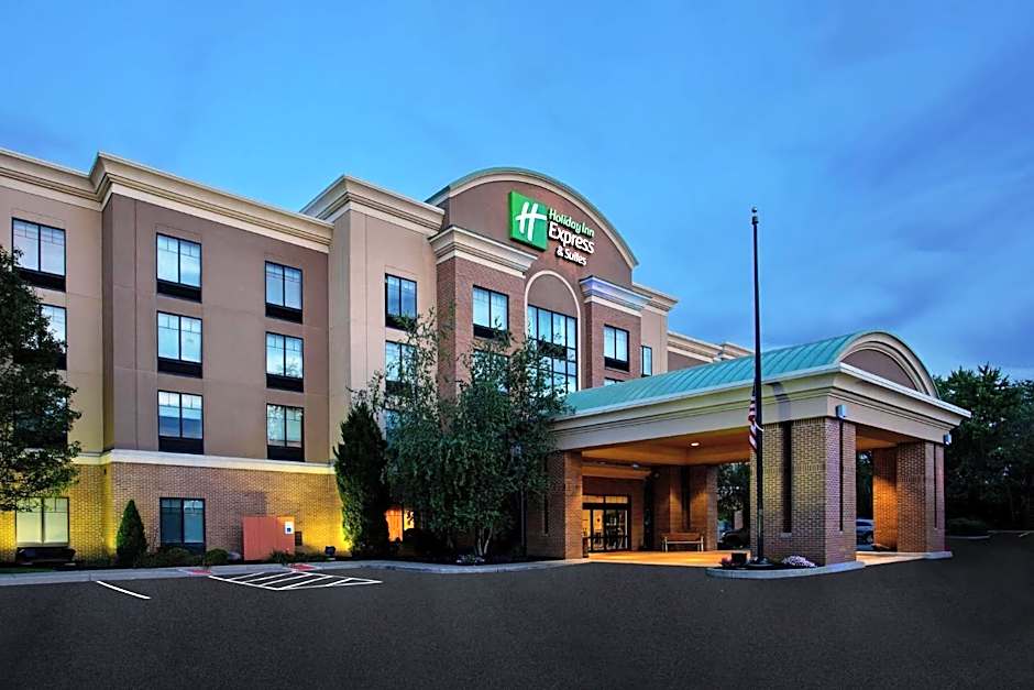 Holiday Inn Express Hotel & Suites Rochester Webster By IHG