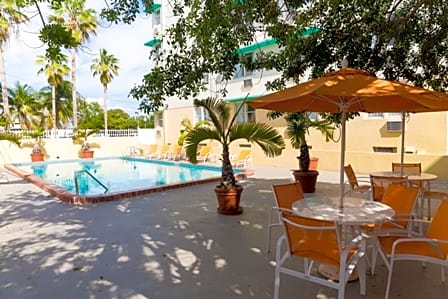 Ocean Surf Hotel