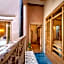 Mama Lova Hôtel, Riad, Restaurant & Spa