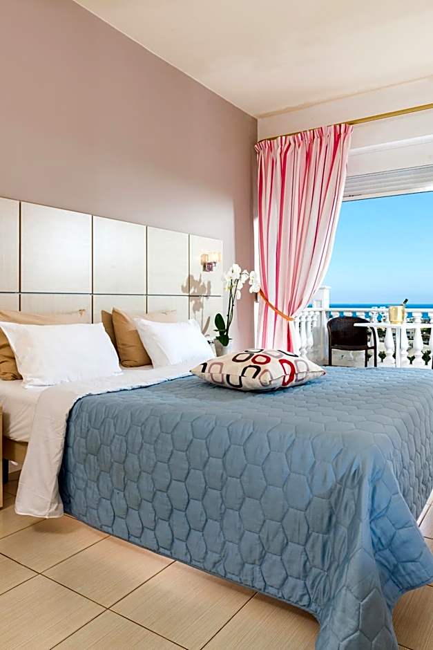 Hotel Matheo Villas & Suites