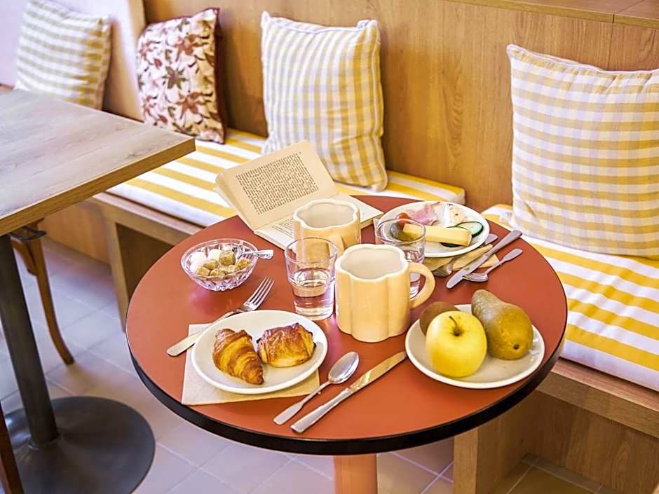 greet hotel Marseille Parc Chanot Velodrome