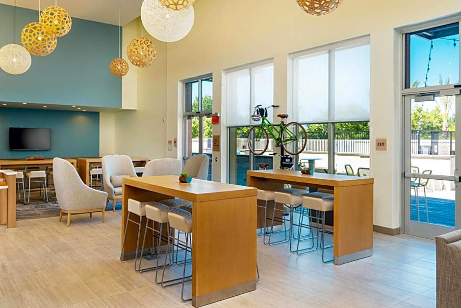 Element Sacramento Airport