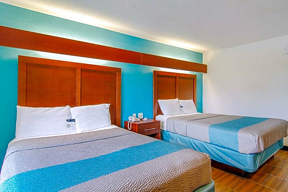 Americas Best Value Inn & Suites Brunswick