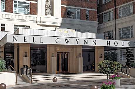 Studio with Sofa Bed