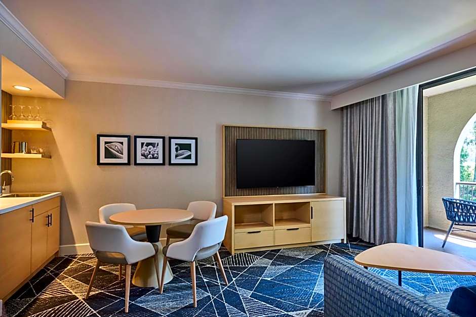 DoubleTree By Hilton Newark - Fremont