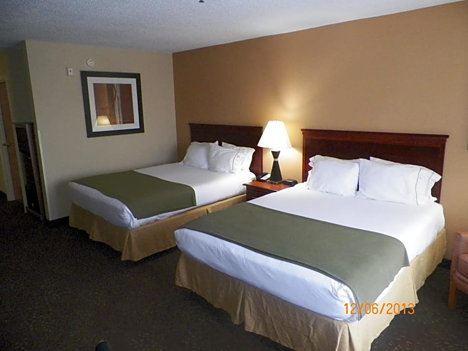 Holiday Inn Express Hotel & Suites Forest, an IHG Hotel
