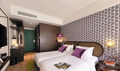Kokomo - Deluxe Twin Room with Free Benefit