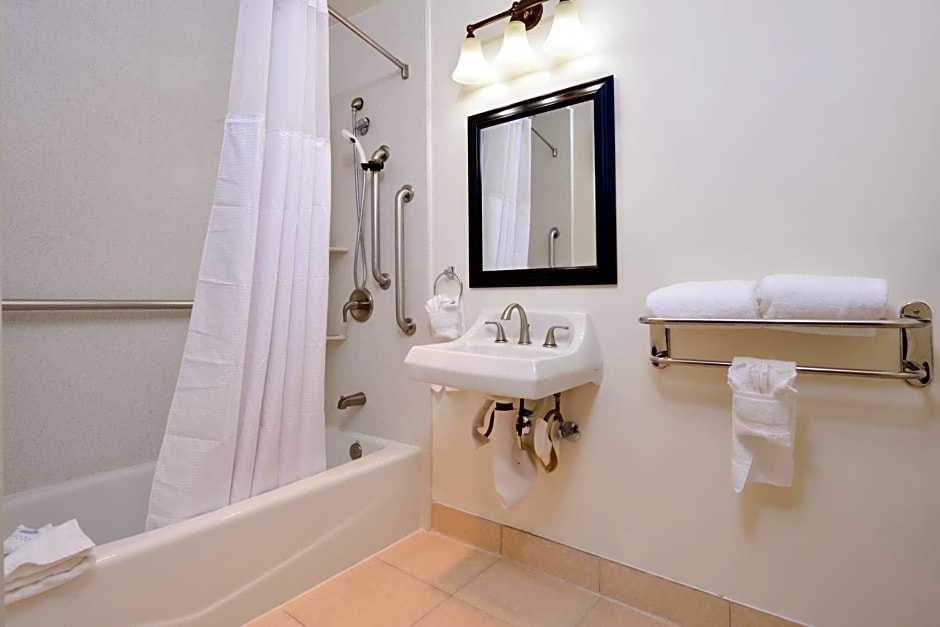 Best Western Plus LA Mid-Town Hotel