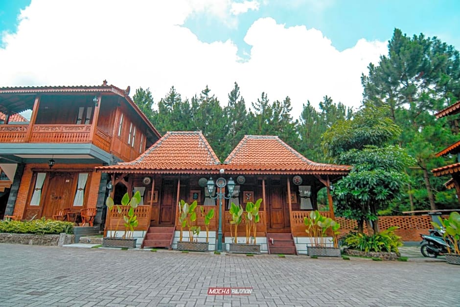 Joglo Kecombrang Bromo