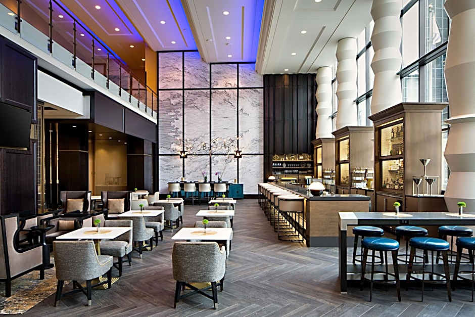 Amway Grand Plaza Hotel, Curio Collection by Hilton
