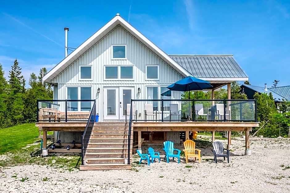 Elysium - Perfect Waterfront for the Holidays