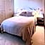 Pantheon Apartments & Studios
