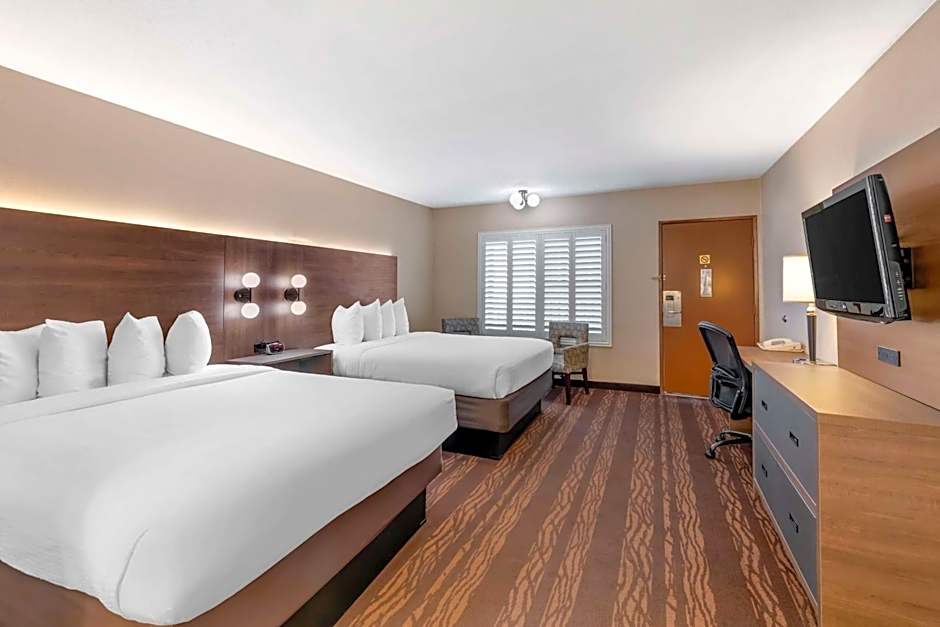 Best Western Plus Stovall's Inn