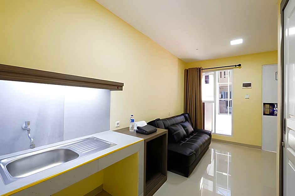 RedDoorz Plus near Paragon Mall Semarang