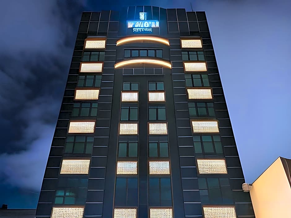 ZOOM HOTEL
