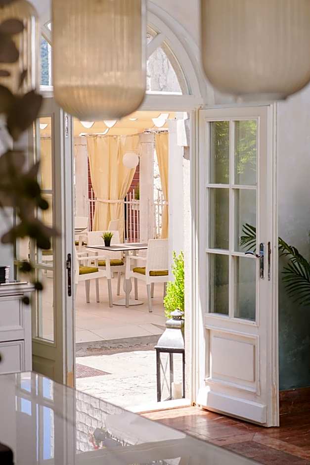 Vila Perast Boutique Hotel