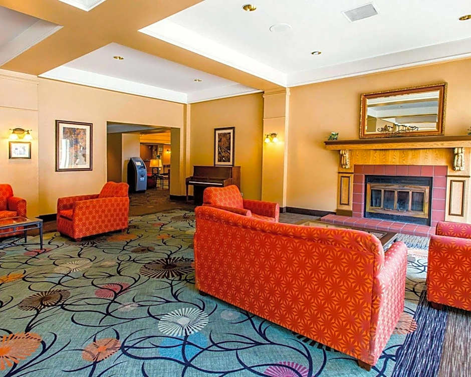 Quality Inn and Conference Center Greeley Downtown