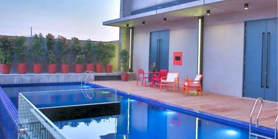 The B Hotel Quezon City (Multi Use Facility)