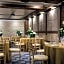 Renaissance by Marriott Izmir Hotel