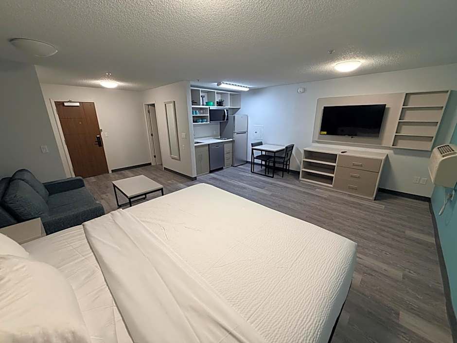 MainStay Suites Indianapolis Northwest - College Parks