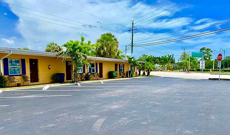 Glades Motel - Naples