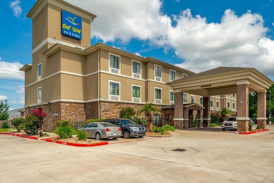 Restwell Inn & Suites I-45 North