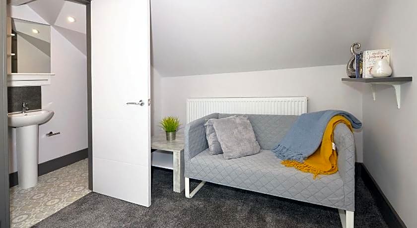 Townhouse PLUS @ London Road Stoke