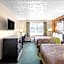 Super 8 by Wyndham Jefferson