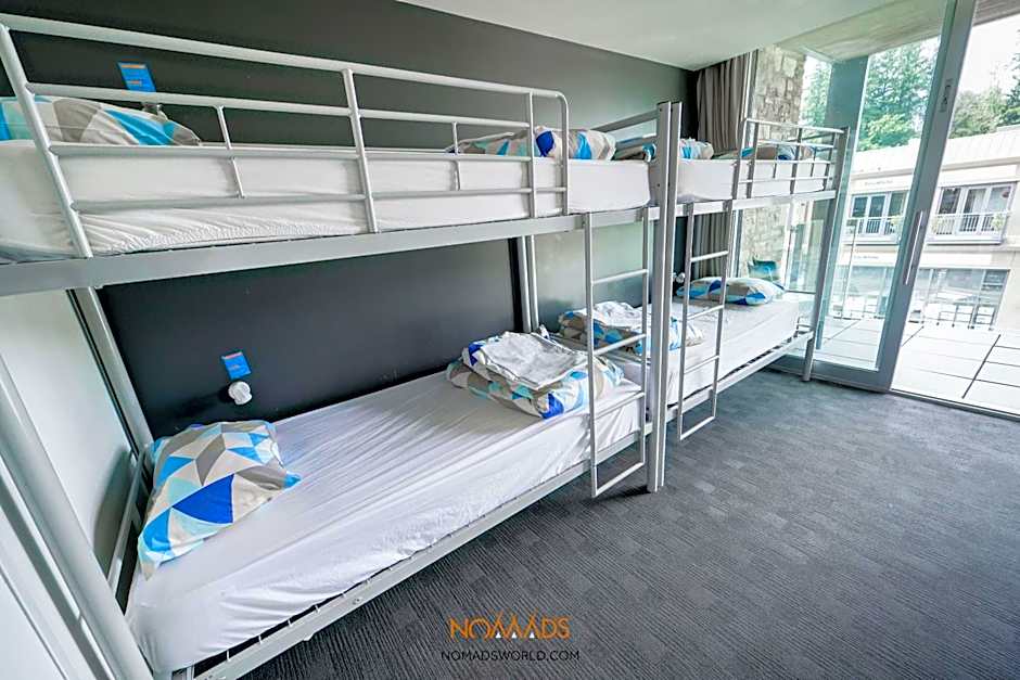 Nomads Queenstown Hostel