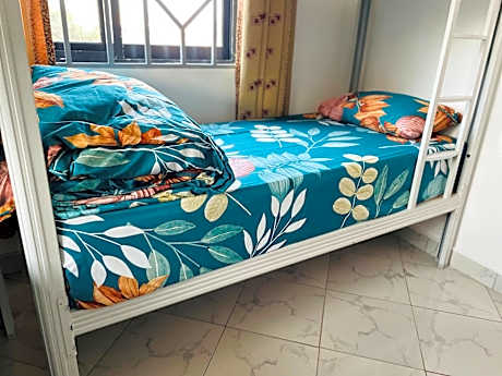 Bed in 4-Bed Mixed Dormitory Room