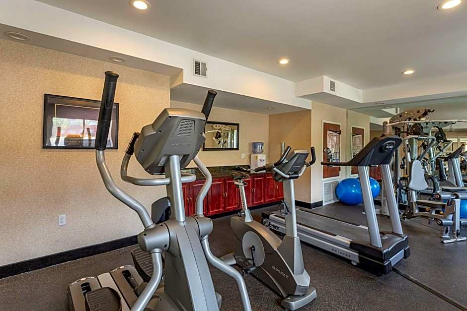 Best Western Plus Louisville Inn And Suites
