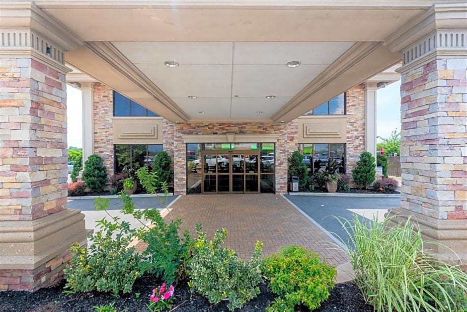 Five Towns Inn - JFK Airport