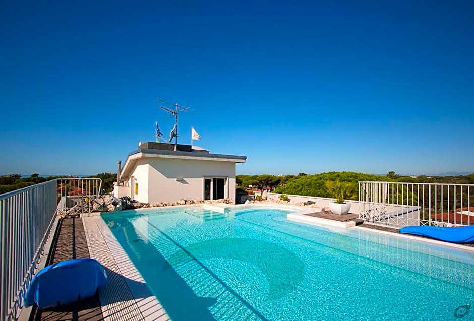 Verdeluna ApartHotel