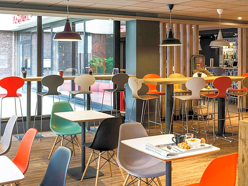 ibis Paris Pont de Suresnes Longchamp