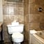 Travelodge Hotel & Convention Center by Wyndham Quebec City