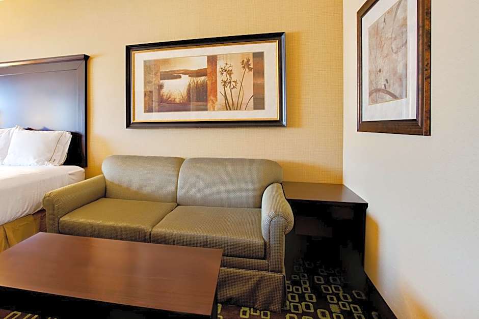 Holiday Inn Express Hotel & Suites Woodland Hills By IHG