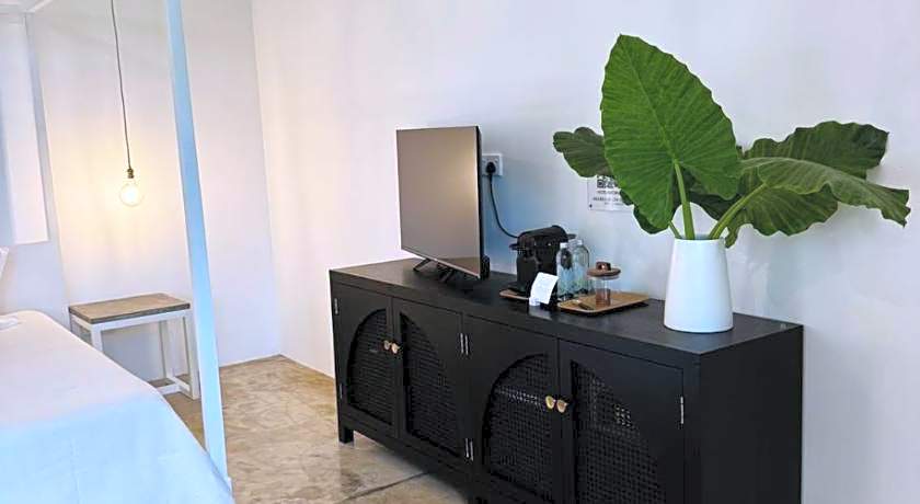 Arabella on Boossa Private Hotel