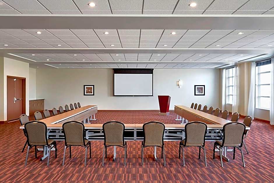 Four Points by Sheraton Sherwood Park